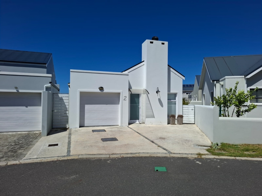 2 Bedroom Property for Sale in Sandbaai Western Cape